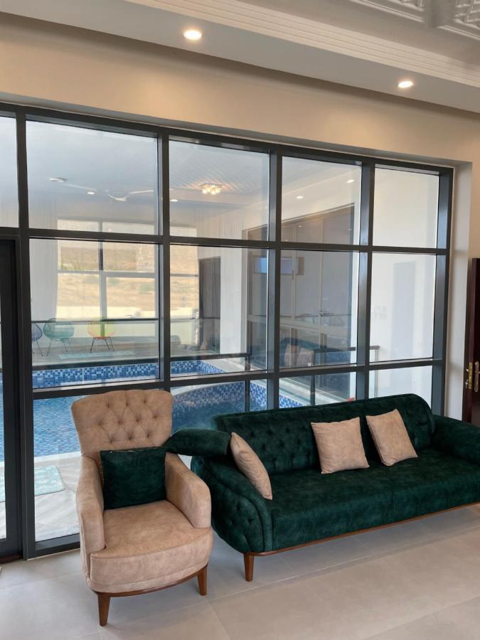 Taqah Hills; طاقة هيلز Villa